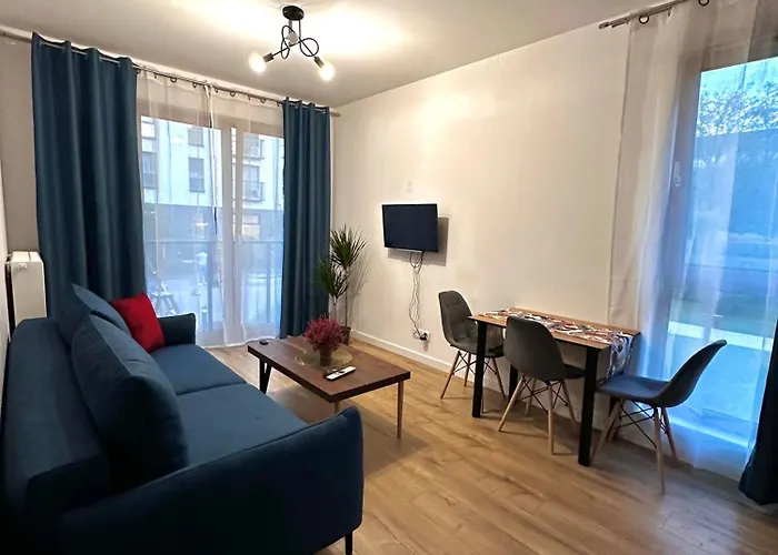 A106 By Real Apartmán Varšava